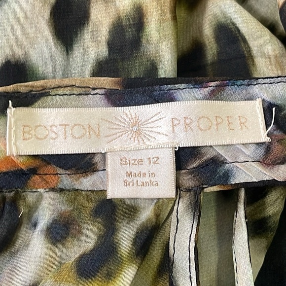Boston Proper Women’s Leopard Print Top Blouse Size 12 Chiffon Tiered - Picture 8 of 8